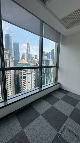 Pejabat untuk Disewa di KLCC (KL City Centre) - Levis Chan - View - PropertyGuru.com.my