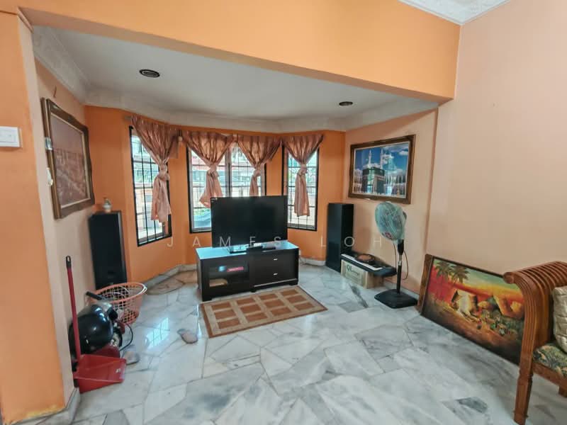 2-storey Terraced House for Sale in Usj 11 (Subang Jaya) - James Loh - Living Room - PropertyGuru.com.my