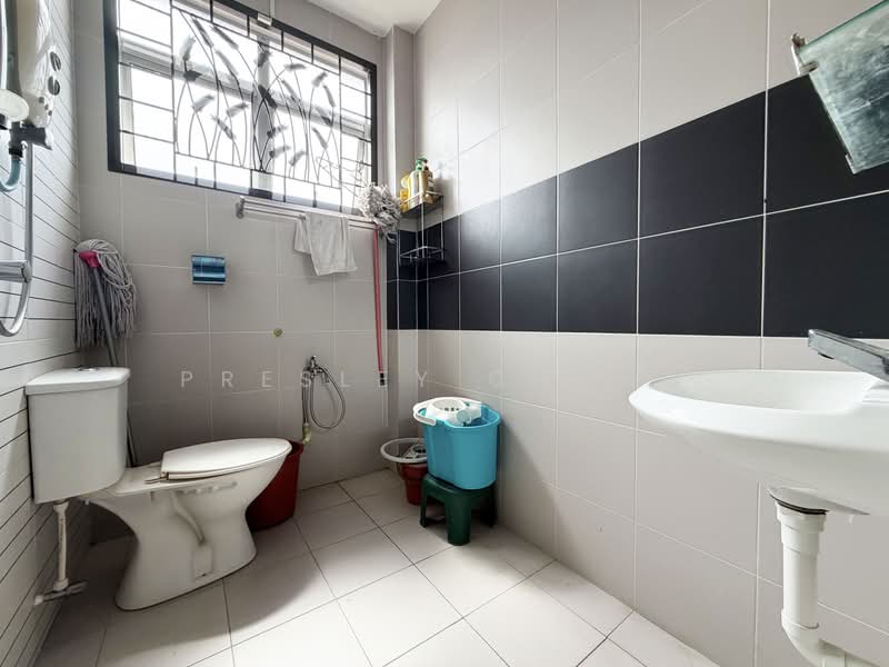 2-storey Terraced House for Sale in Taman Perak Permai (Kampar) - Presley Chong - Bathroom - PropertyGuru.com.my