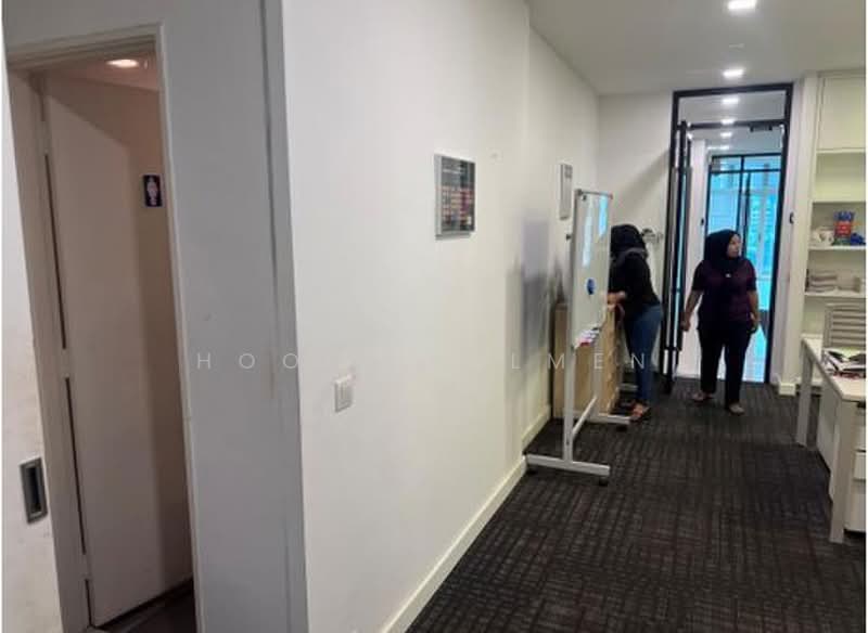 Shop / Office for Rent in Kampung Sungai Kayu Ara (Petaling Jaya) - Hooi Karlmen - Corridor - PropertyGuru.com.my