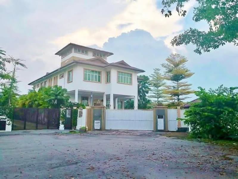 Bungalow for Sale in Putra Heights (Subang Jaya) - Michael Wong - Exterior - PropertyGuru.com.my