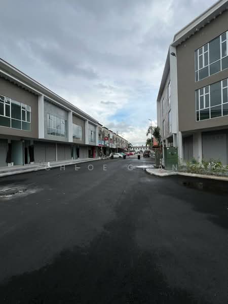 Shop / Office for Rent in Pekan Dengkil (Dengkil) - Chloe Chan - Exterior - PropertyGuru.com.my
