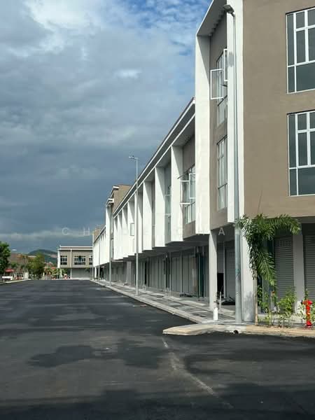 Shop / Office for Rent in Pekan Dengkil (Dengkil) - Chloe Chan - Exterior - PropertyGuru.com.my