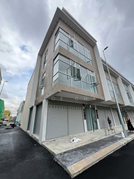Shop / Office for Rent in Pekan Dengkil (Dengkil) - Chloe Chan - Exterior - PropertyGuru.com.my