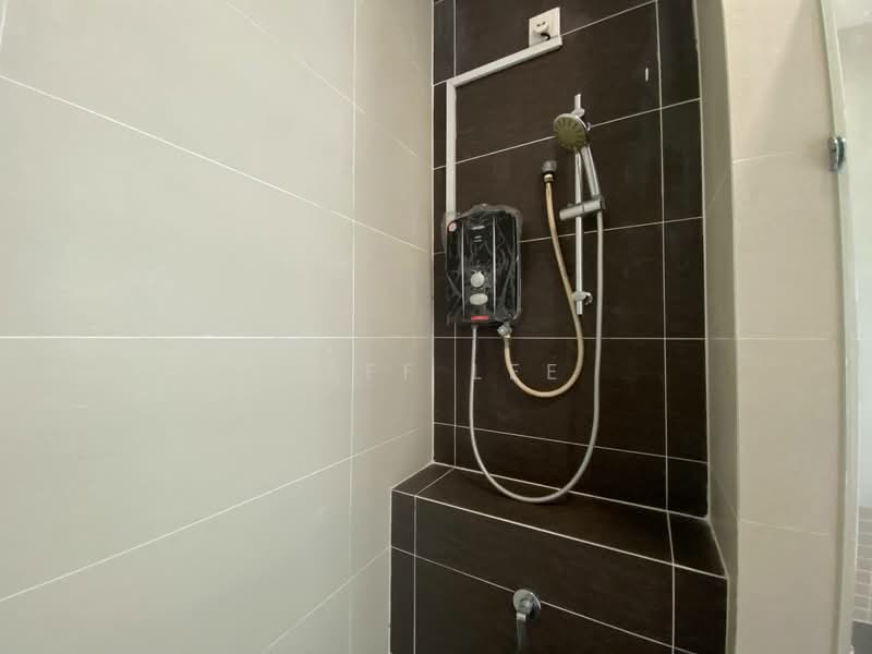Rumah Kluster untuk Dijual di Taman Nusa Bestari (Iskandar Puteri (Nusajaya)) - Jeff Lee - Bathroom - PropertyGuru.com.my
