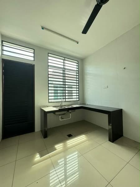 1-storey Terraced House for Sale in Menglembu (Perak) - Jeff Tan - Kitchen - PropertyGuru.com.my