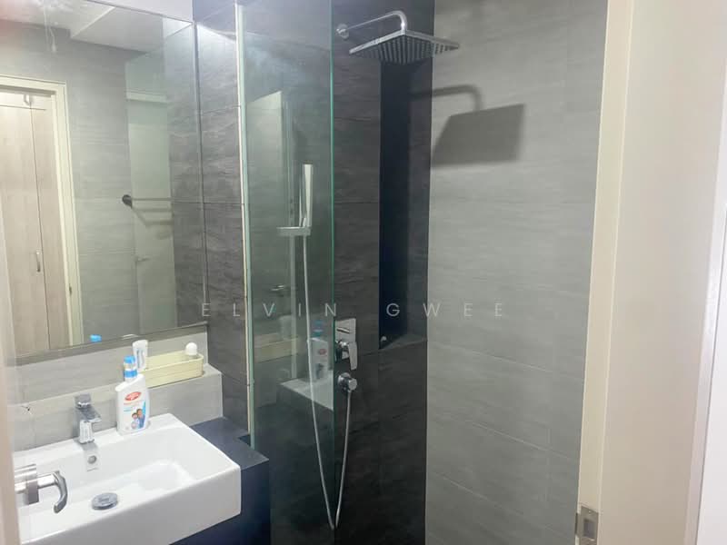 Servis Apartment untuk Disewa di Aurora Subang Jaya - Elvin Gwee - Bathroom - PropertyGuru.com.my
