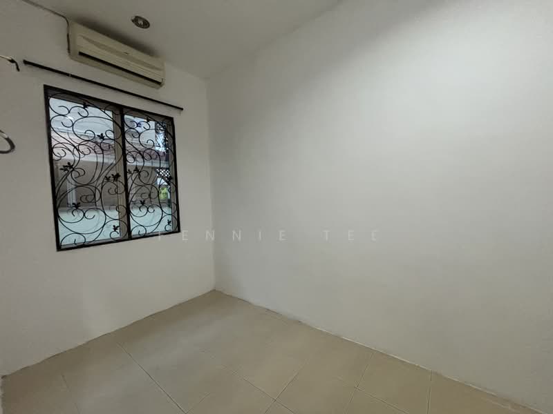 Semi-Detached House for Sale in Teluk Intan (Perak) - Fennie Tee - Bedroom - PropertyGuru.com.my