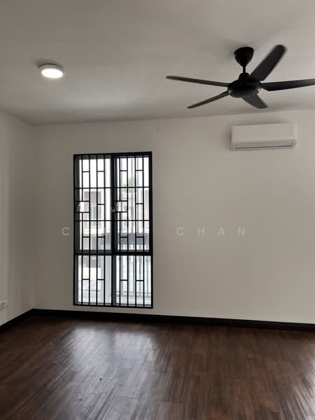 Rumah Teres 2 Tingkat untuk Dijual di Dengkil (Selangor) - Chloe Chan - PropertyGuru.com.my