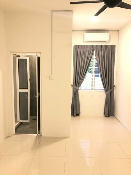 Rumah Teres 2 Tingkat untuk Dijual di Dengkil (Selangor) - Chloe Chan - PropertyGuru.com.my