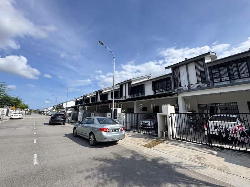 2-storey Terraced House for Sale in Austin Crest (Johor Bahru) - Ong Lih Shyan - Exterior - PropertyGuru.com.my
