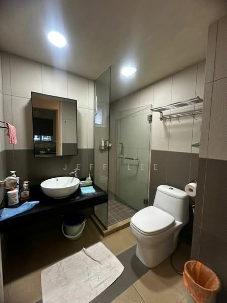 Pangsapuri untuk Dijual di Larkin Residence - Jeff Lee - Bathroom - PropertyGuru.com.my