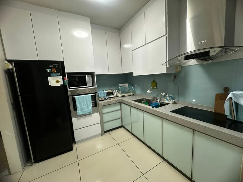 Pangsapuri untuk Dijual di Larkin Residence - Jeff Lee - Kitchen - PropertyGuru.com.my