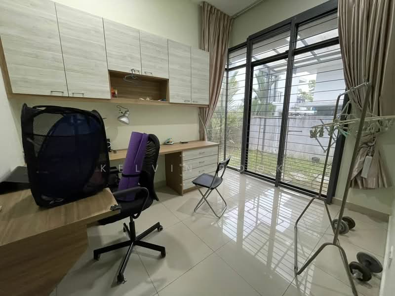 Semi-Detached House for Sale in Taman Jenderam Harmoni (Dengkil) - Kelvin Pook - Study - PropertyGuru.com.my