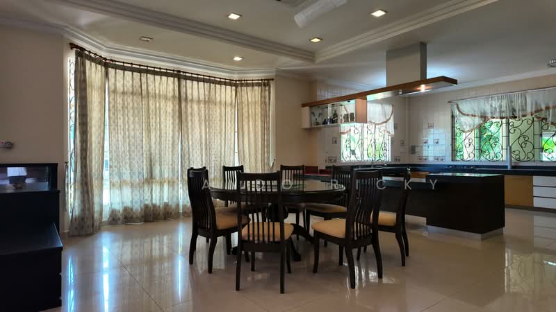 Bungalow for Sale in Taman BDC (Kota Kinabalu) - Fernando Ricky - Dining Room - PropertyGuru.com.my