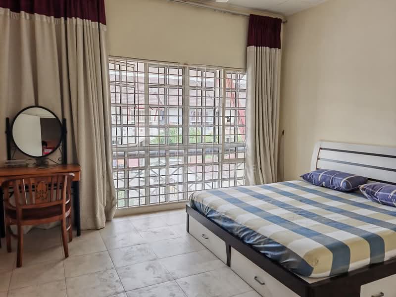 Rumah Teres 2 Tingkat untuk Dijual di Alam Damai (Cheras) - Zack Lee - Bedroom - PropertyGuru.com.my