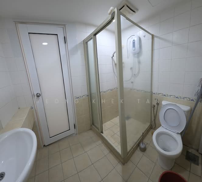 Service Residence for Rent at 38 Bidara Condominium - Yeong Khek Tan - Bathroom - PropertyGuru.com.my