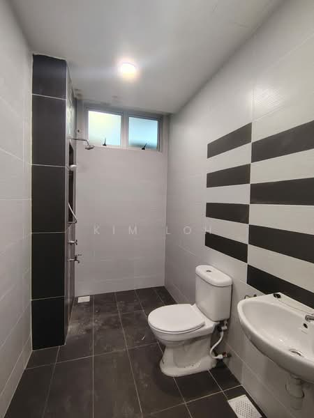 Condominium for Rent at The Seed Taman Sutera Utama - Kim Loh - Bathroom - PropertyGuru.com.my