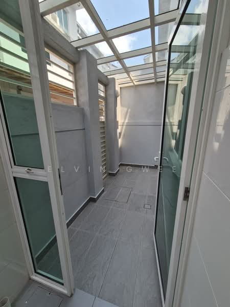 2.5-storey Terraced House for Sale in Putra Heights (Subang Jaya) - Elvin Gwee - Balcony - PropertyGuru.com.my