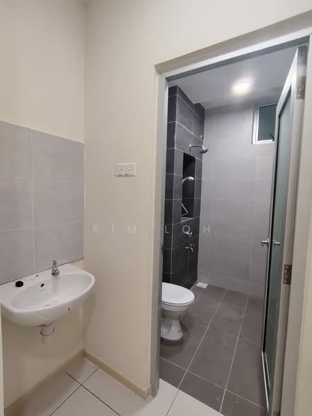 Condominium for Rent at The Seed Taman Sutera Utama - Kim Loh - Bathroom - PropertyGuru.com.my