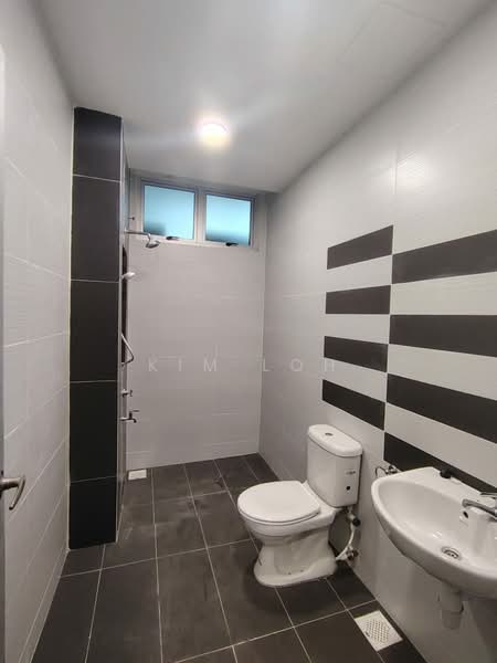 Condominium for Rent at The Seed Taman Sutera Utama - Kim Loh - Bathroom - PropertyGuru.com.my