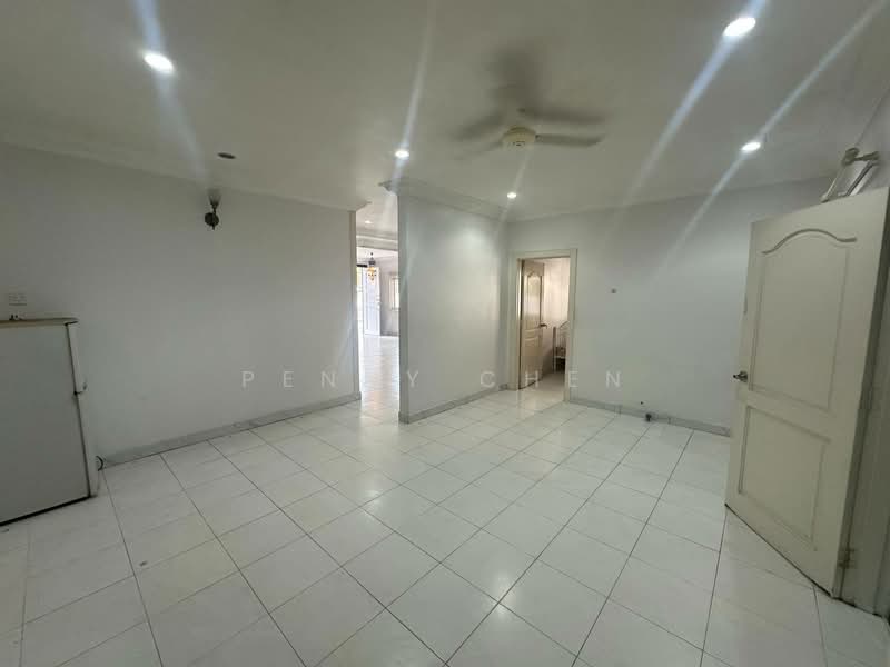 Rumah Berkembar untuk Dijual di Taman Merdeka (Ipoh) - PENNY CHEN - Living Room - PropertyGuru.com.my