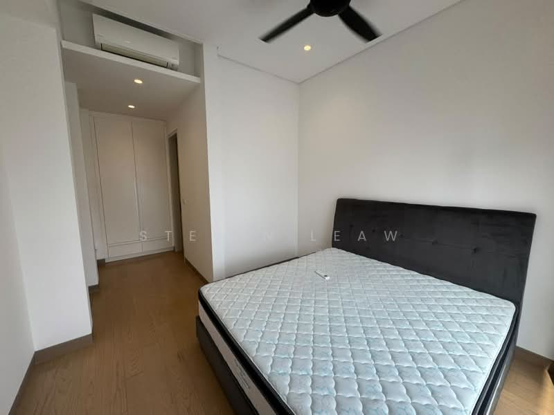 Servis Apartment untuk Disewa di Lucentia Residences - Steven Leaw - Master Bedroom - PropertyGuru.com.my