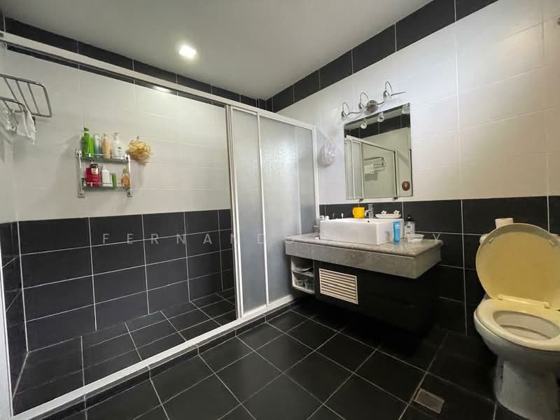 Bungalow for Sale in Kota Kinabalu (Sabah) - Fernando Ricky - Bathroom - PropertyGuru.com.my