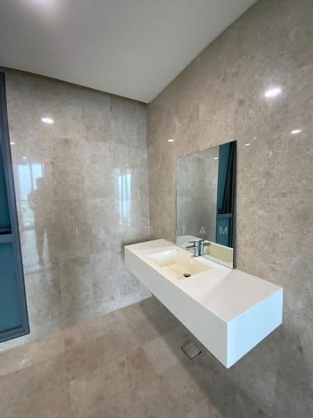 Kondominium untuk Disewa di The Fennel - Lewis Tam - Bathroom - PropertyGuru.com.my