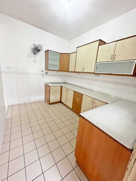 Rumah Teres 2 Tingkat untuk Disewa di Bandar Kinrara (Selangor) - Wendy Boon - Kitchen - PropertyGuru.com.my