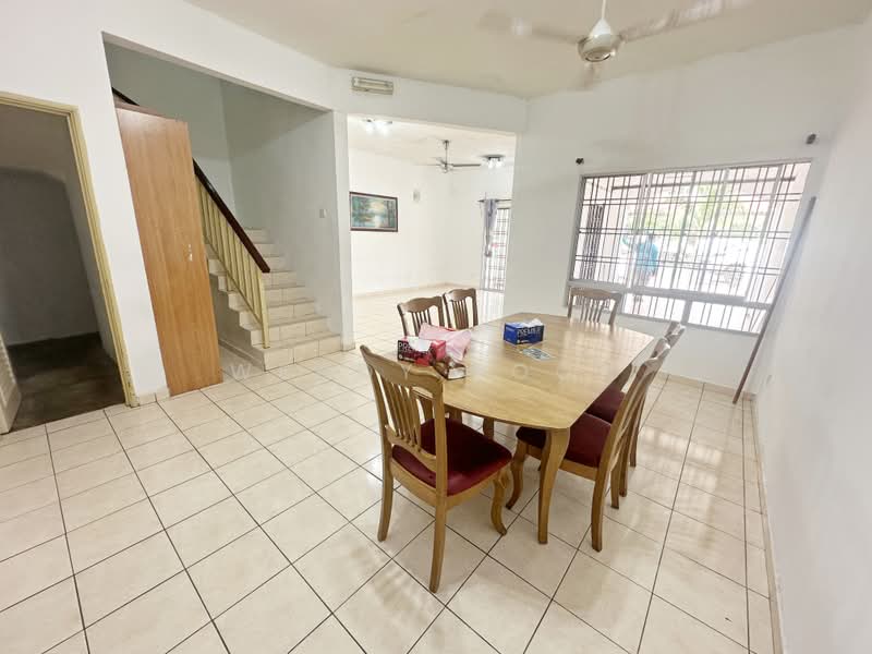 Rumah Teres 2 Tingkat untuk Disewa di Bandar Kinrara (Selangor) - Wendy Boon - Dining Room - PropertyGuru.com.my