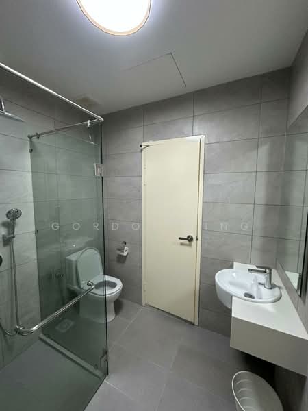 Servis Apartment untuk Disewa di Dorsett Waterfront Subang - Gordon Ling - Bathroom - PropertyGuru.com.my