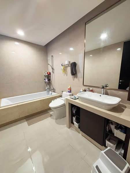 Condominium for Sale at Agile Mont Kiara - Sam Liew - Bathroom - PropertyGuru.com.my