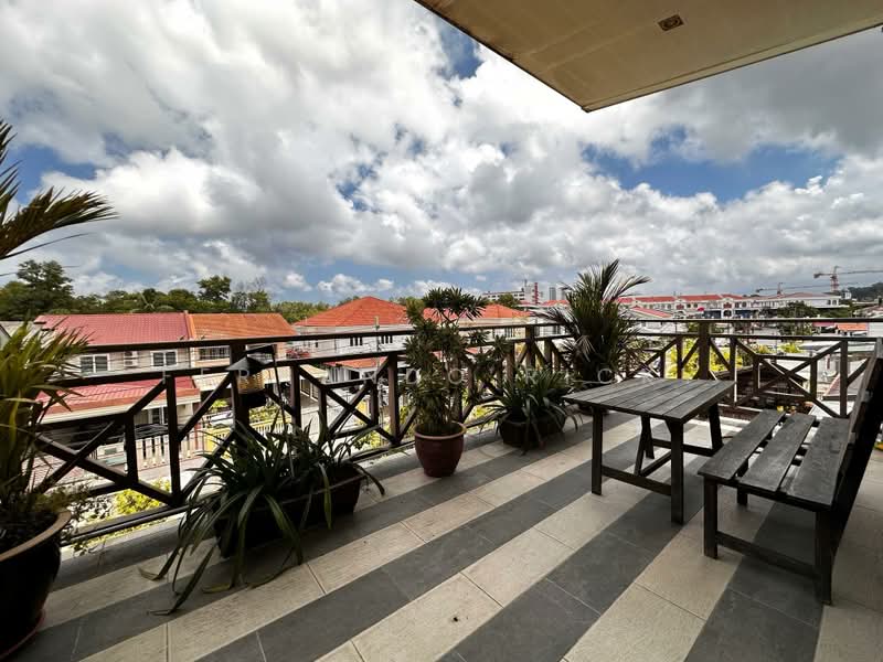 Rumah Teres 2.5 Tingkat untuk Dijual di Lintas Court (Penampang) - Fernando Ricky - Balcony - PropertyGuru.com.my