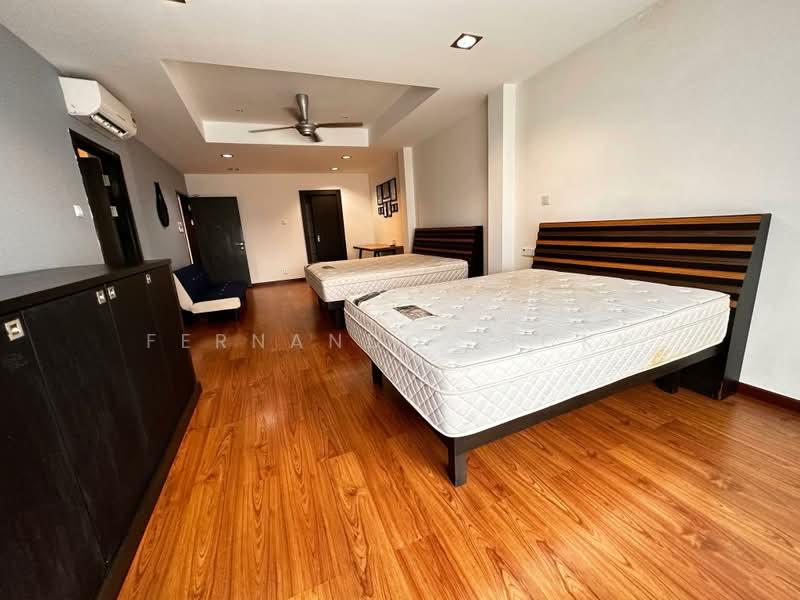 Rumah Teres 2.5 Tingkat untuk Dijual di Lintas Court (Penampang) - Fernando Ricky - Bedroom - PropertyGuru.com.my