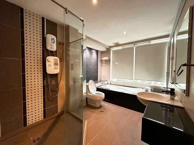 Rumah Teres 2.5 Tingkat untuk Dijual di Lintas Court (Penampang) - Fernando Ricky - Bathroom - PropertyGuru.com.my