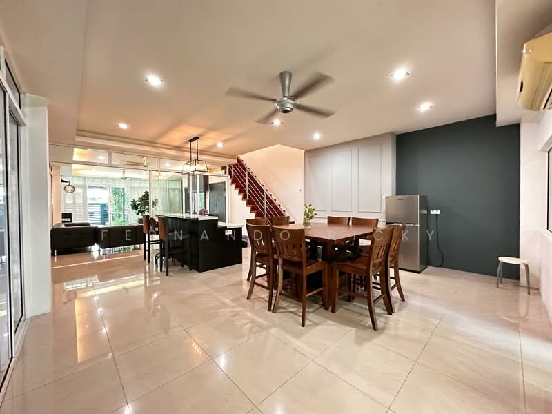 Rumah Teres 2.5 Tingkat untuk Dijual di Lintas Court (Penampang) - Fernando Ricky - Dining Room - PropertyGuru.com.my