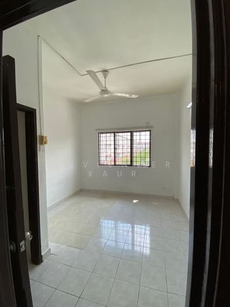 Apartment for Rent at Pangsapuri Lotus (Teratai) - Suviender Kaur - PropertyGuru.com.my