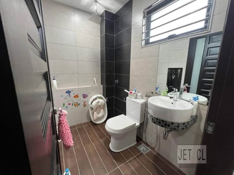 2-storey Terraced House for Sale in Bandar Bukit Raja (Klang) - Tom Lee - PropertyGuru.com.my