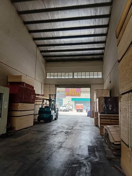 Factory for Sale in Sungai Buloh (Selangor) - Tris Jong - Interior - PropertyGuru.com.my
