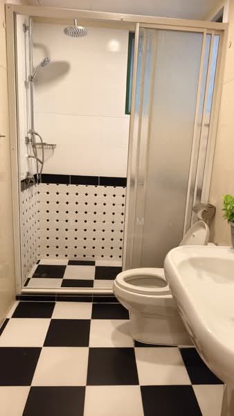 Servis Apartment untuk Dijual di Sri Acappella - Selvam . - Bathroom - PropertyGuru.com.my