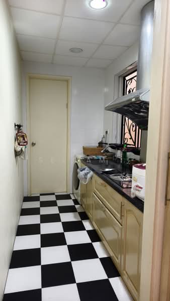 Servis Apartment untuk Dijual di Sri Acappella - Selvam . - Kitchen - PropertyGuru.com.my