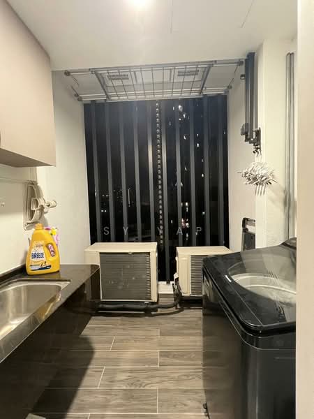Kondominium untuk Dijual di South Brooks - SY YAP - Balcony - PropertyGuru.com.my