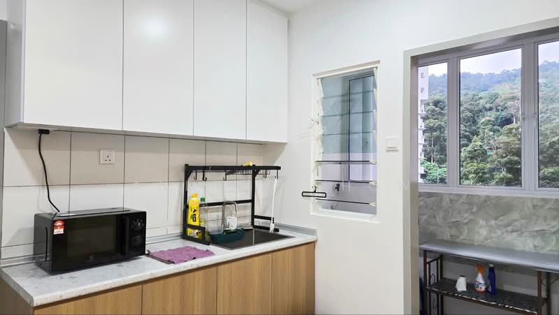 Condominium for Rent at Fairview Residence - Andrew Chow - Kitchen - PropertyGuru.com.my