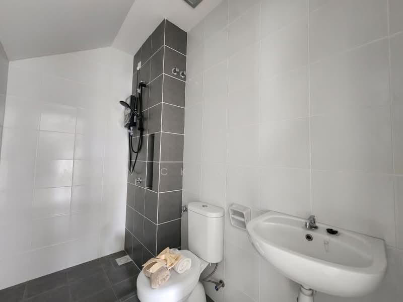 2-storey Terraced House for Sale in Shah Alam (Selangor) - Nick Woo - Bathroom - PropertyGuru.com.my