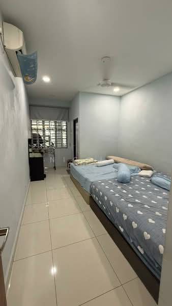 Rumah Teres 1.5 Tingkat untuk Disewa di Taman Impian Emas (Skudai) - Nicole Pua - Bedroom - PropertyGuru.com.my