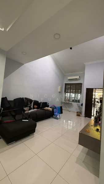 Rumah Teres 1.5 Tingkat untuk Disewa di Taman Impian Emas (Skudai) - Nicole Pua - Living Room - PropertyGuru.com.my