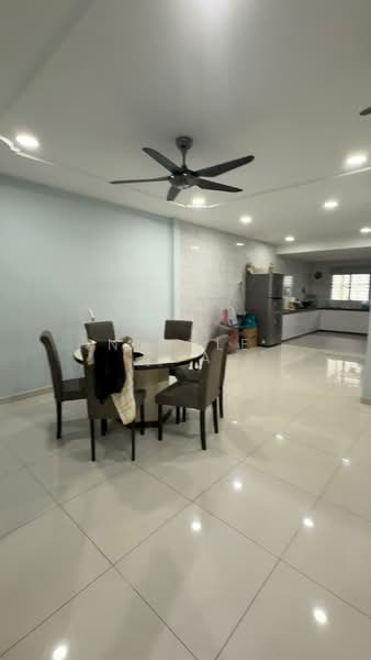 Rumah Teres 1.5 Tingkat untuk Disewa di Taman Impian Emas (Skudai) - Nicole Pua - Dining Room - PropertyGuru.com.my