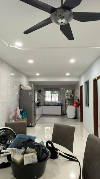 Rumah Teres 1.5 Tingkat untuk Disewa di Taman Impian Emas (Skudai) - Nicole Pua - Kitchen - PropertyGuru.com.my