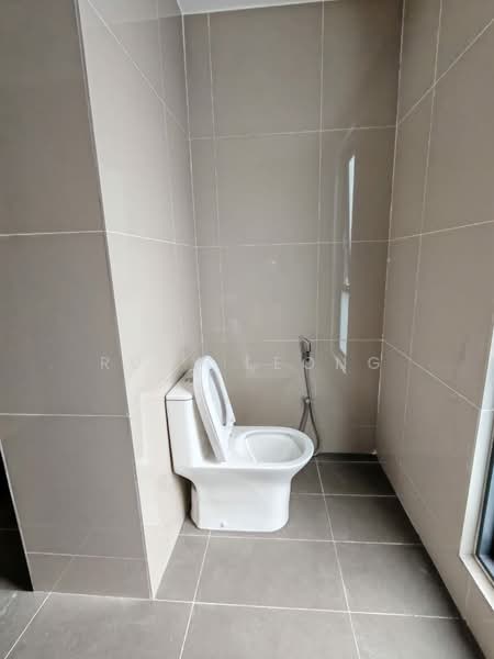 Rumah Teres untuk Disewa di Damansara Perdana (Selangor) - Ruby Leong - Bathroom - PropertyGuru.com.my
